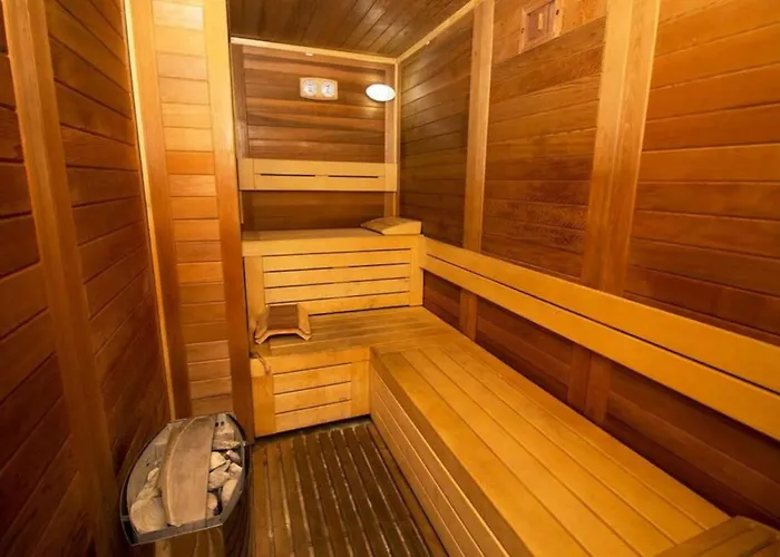 Downtown Exclusive 2br Ph With Priv Pool Gym Cinema